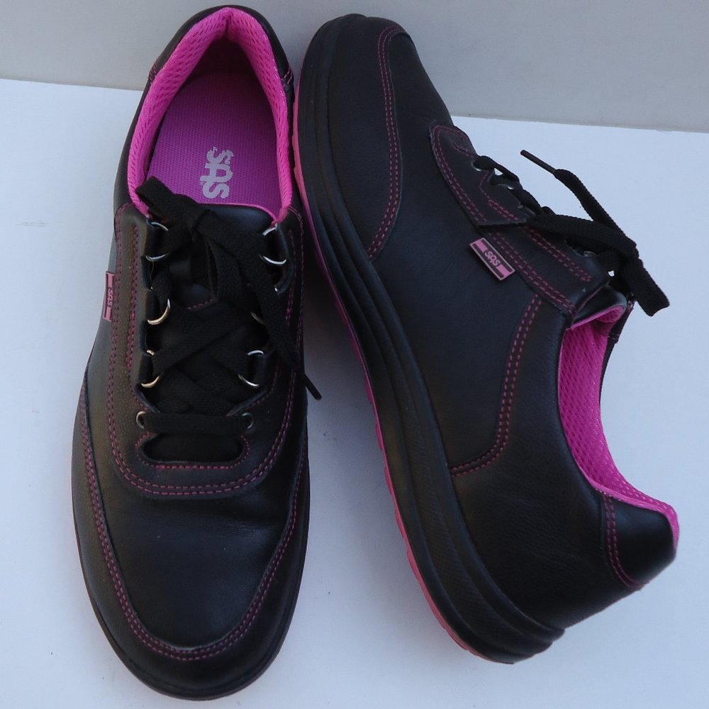 SIZE 10. SAS sporty black leather sneakers shoes.